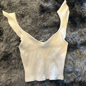 Ribbed flutter sleeve crop top